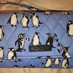Vera Bradley Crossbody/Wristlet combo (blue penguins)